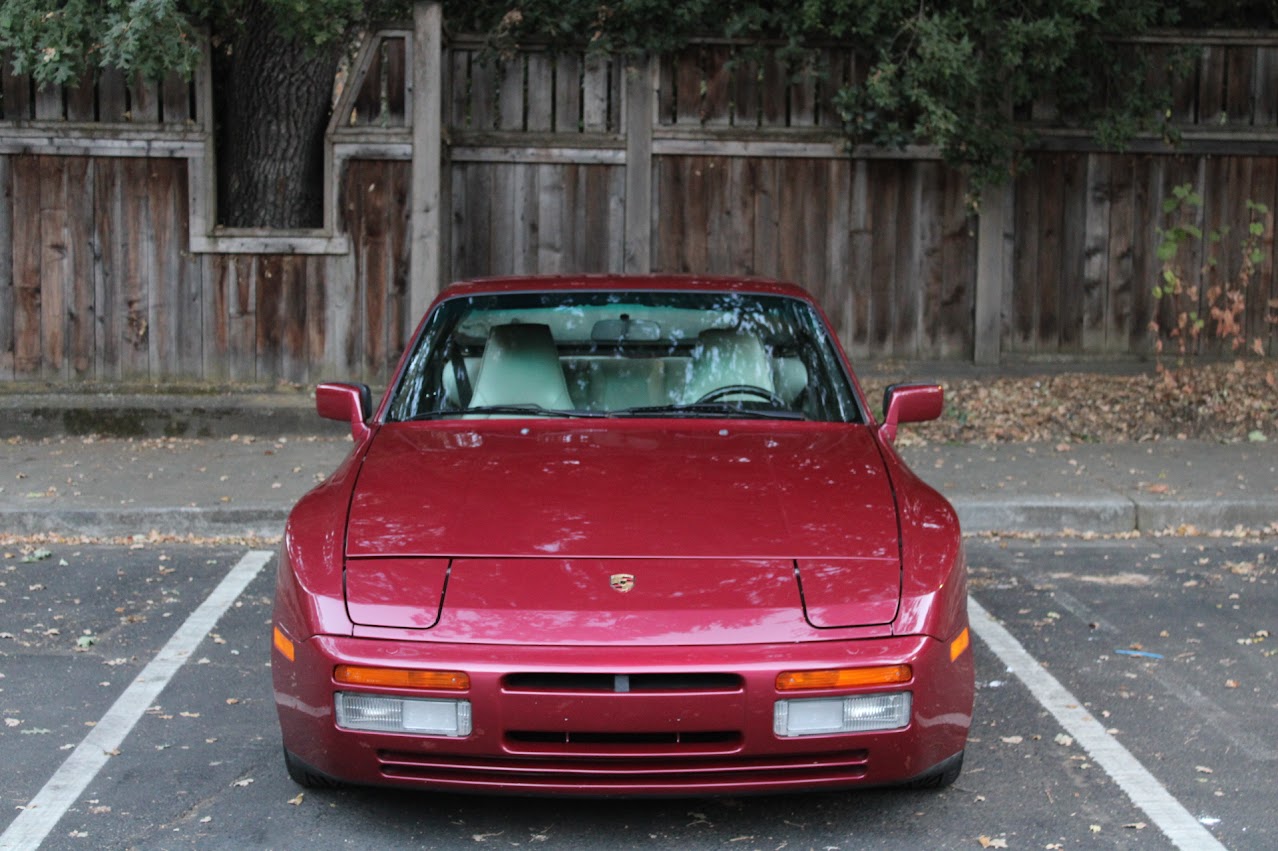 Gloss restoration - 1989 Porsche 944 Turbo